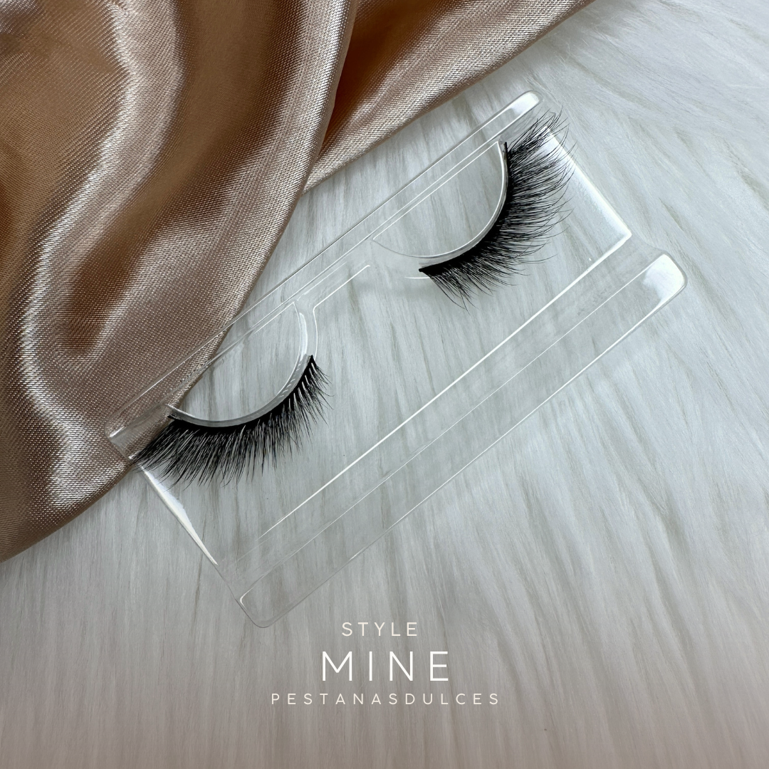 4 PACK OF "MINE" (CATEYE LASH)