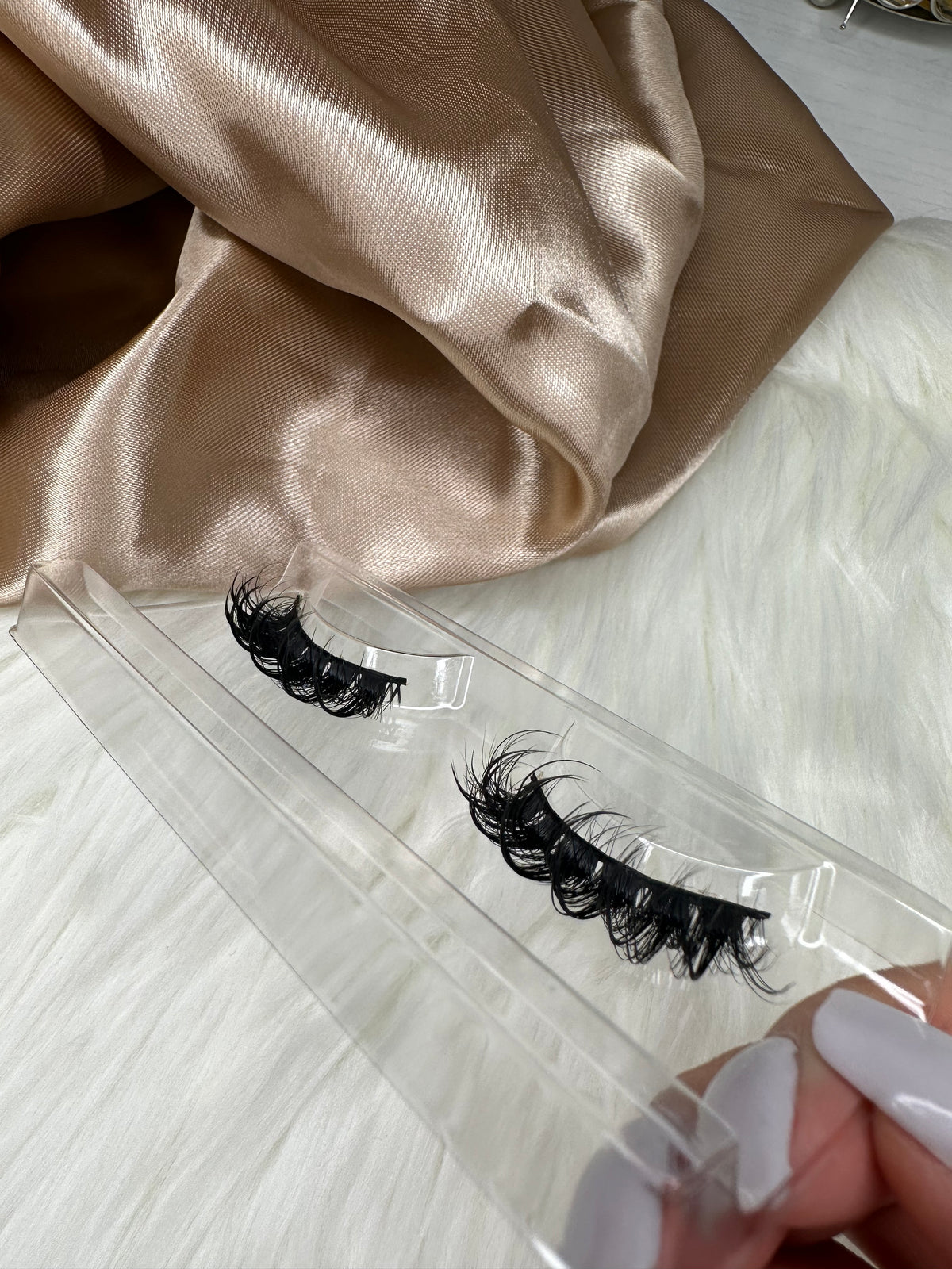 GUILTY False Eyelash Strips – Curly Dramatic Natural Strip Lashes, Reusable
