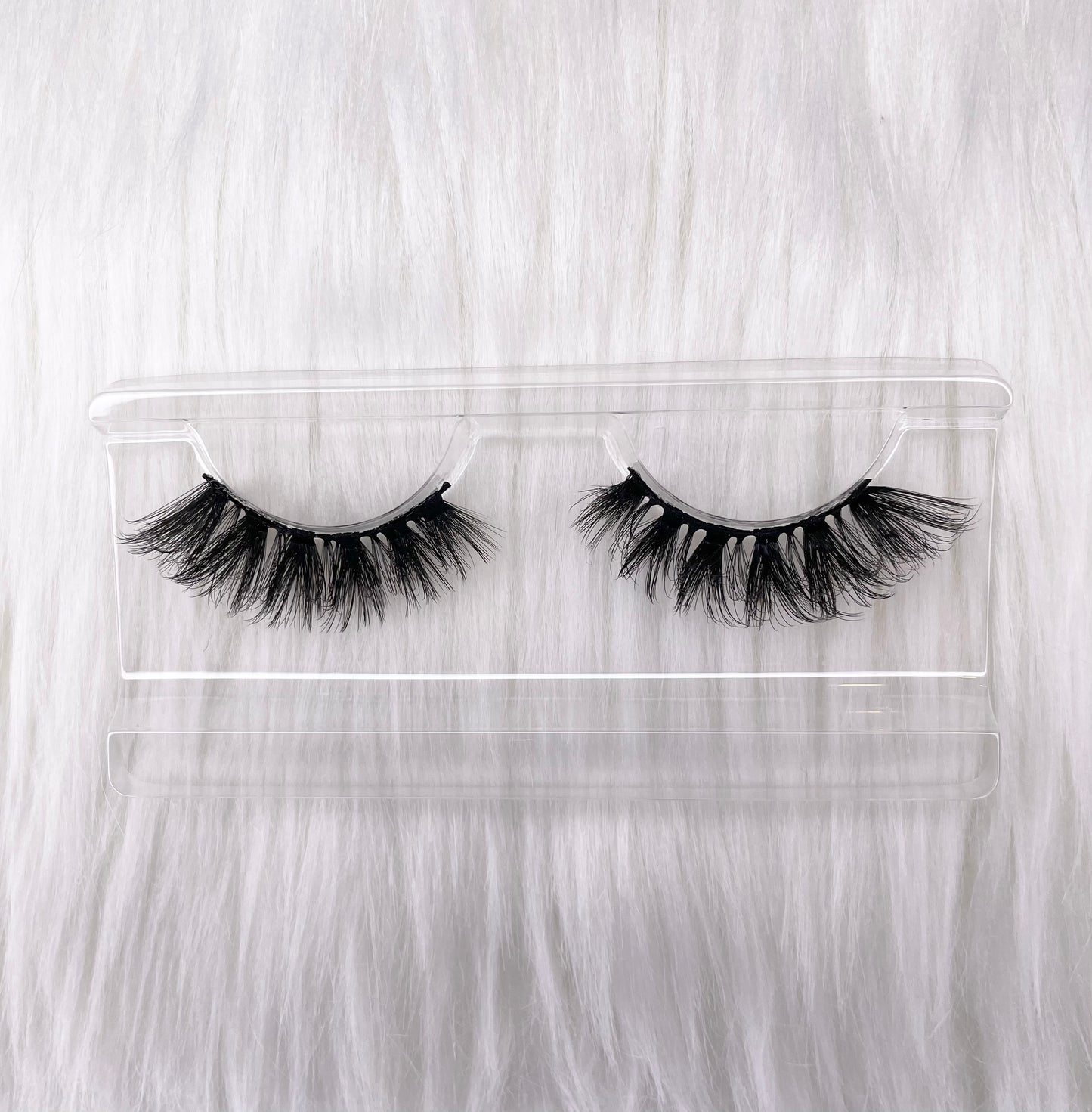 Honey False Eyelash Strips – Natural Wispy Strip Lashes, Reusable