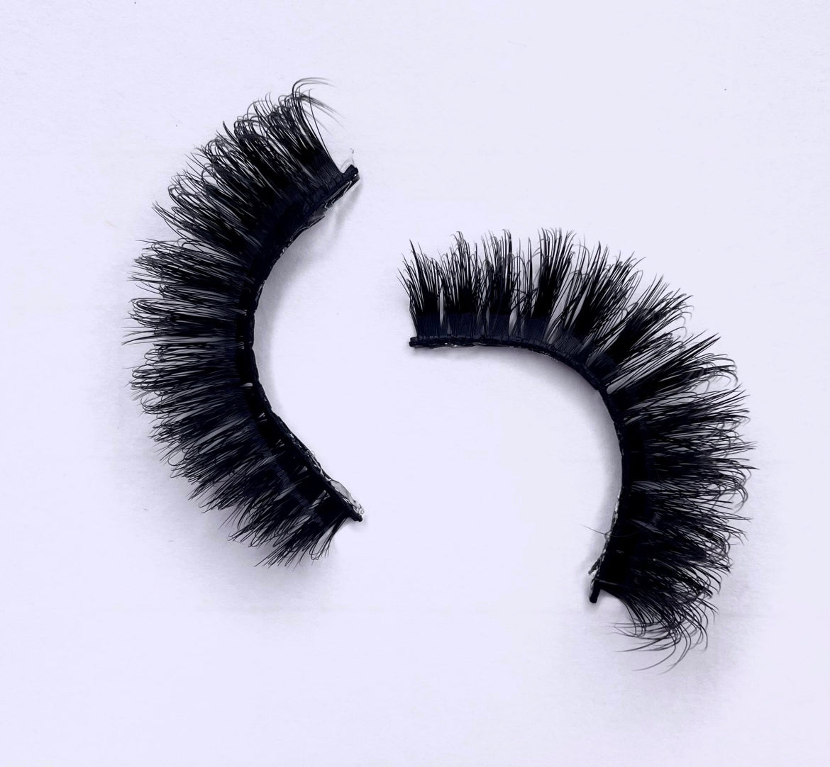 Playboy False Eyelash Strips – Curly Strip Lashes, Lash Extension Look